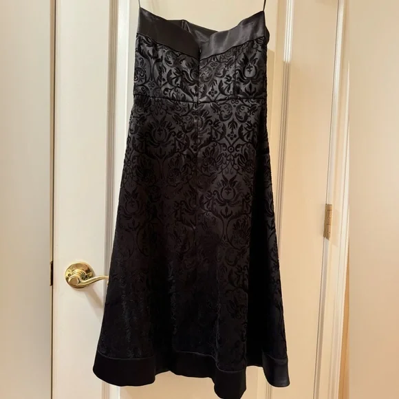 White House Black Market Special Occasion Strapless Dress Velvet Floral Size 4 - Picture 5 of 11